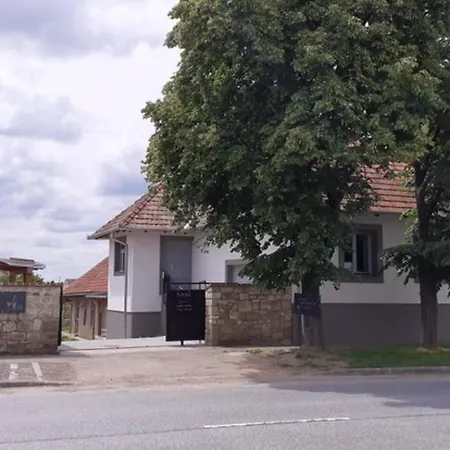 Myrtus Borbar Es Vendeghaz Appartement
